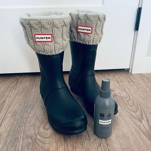 Hunter Rain Boots + Insert Socks & Rubber Buffer